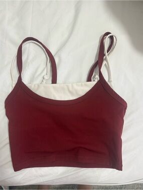 FORM Women’s burgundy layered cropped tank | Size M | Great Condition